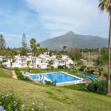 Apartment Azahara1, Mountain Views And Frontline Golf *